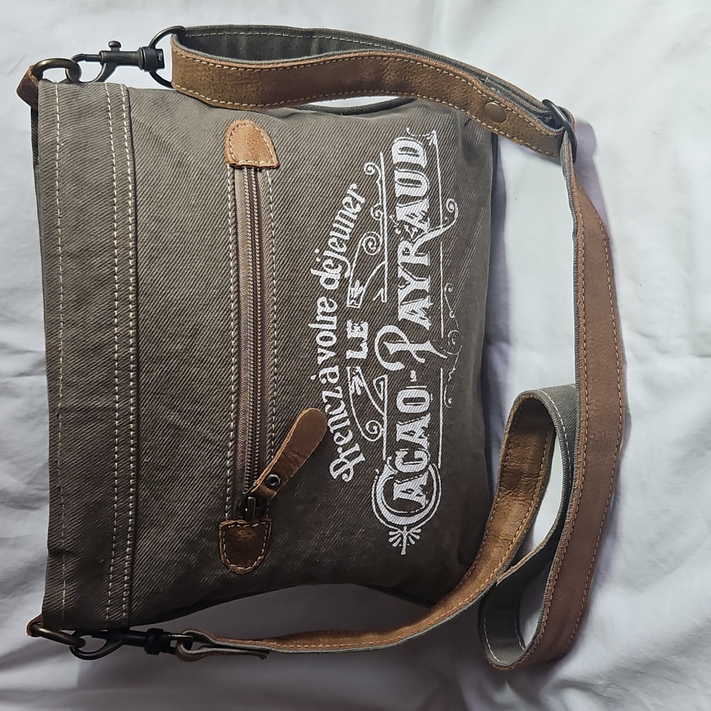 NWOT Myra Patterned Crossbody Bag - Picture 6 of 10